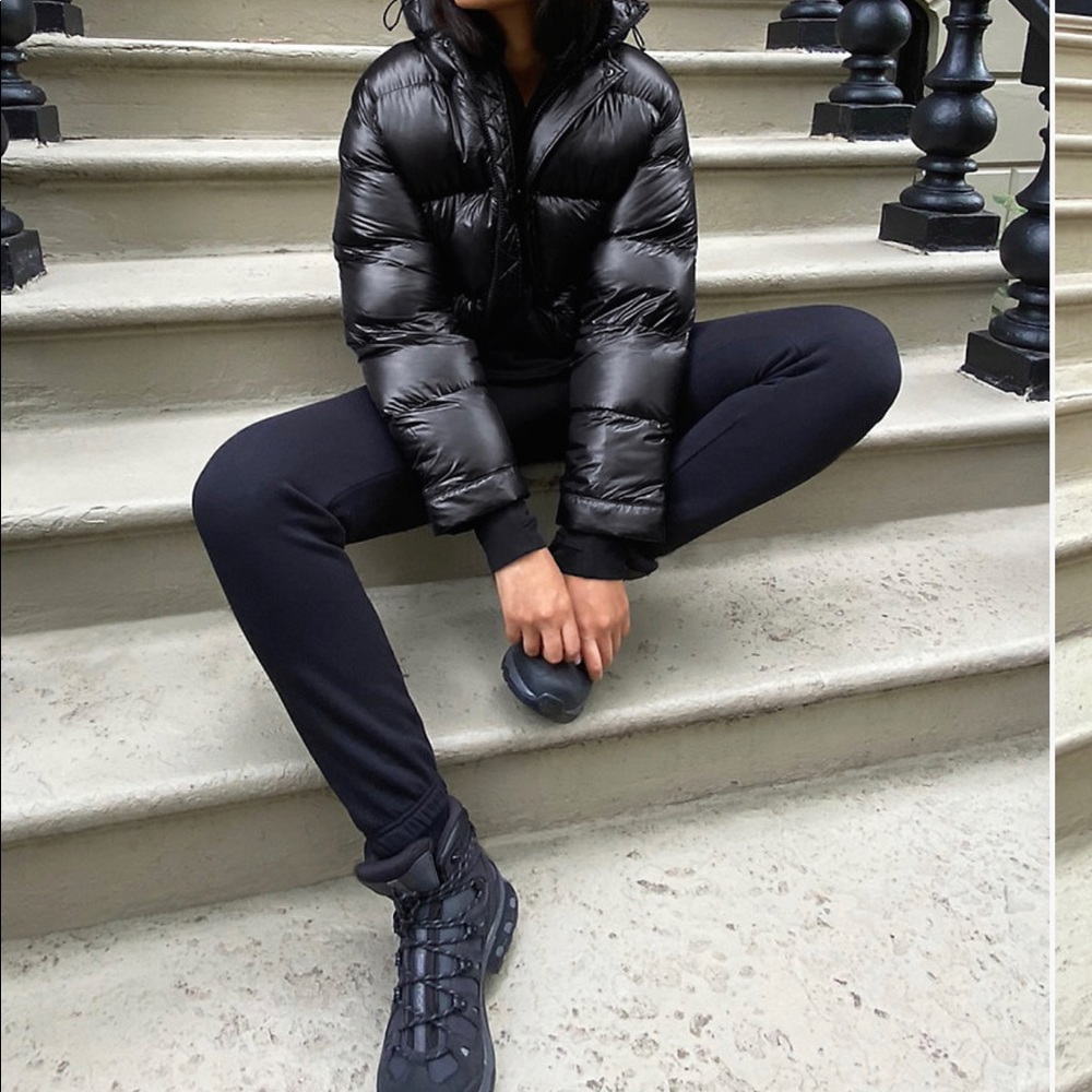 aritzia TNA super puff shorty